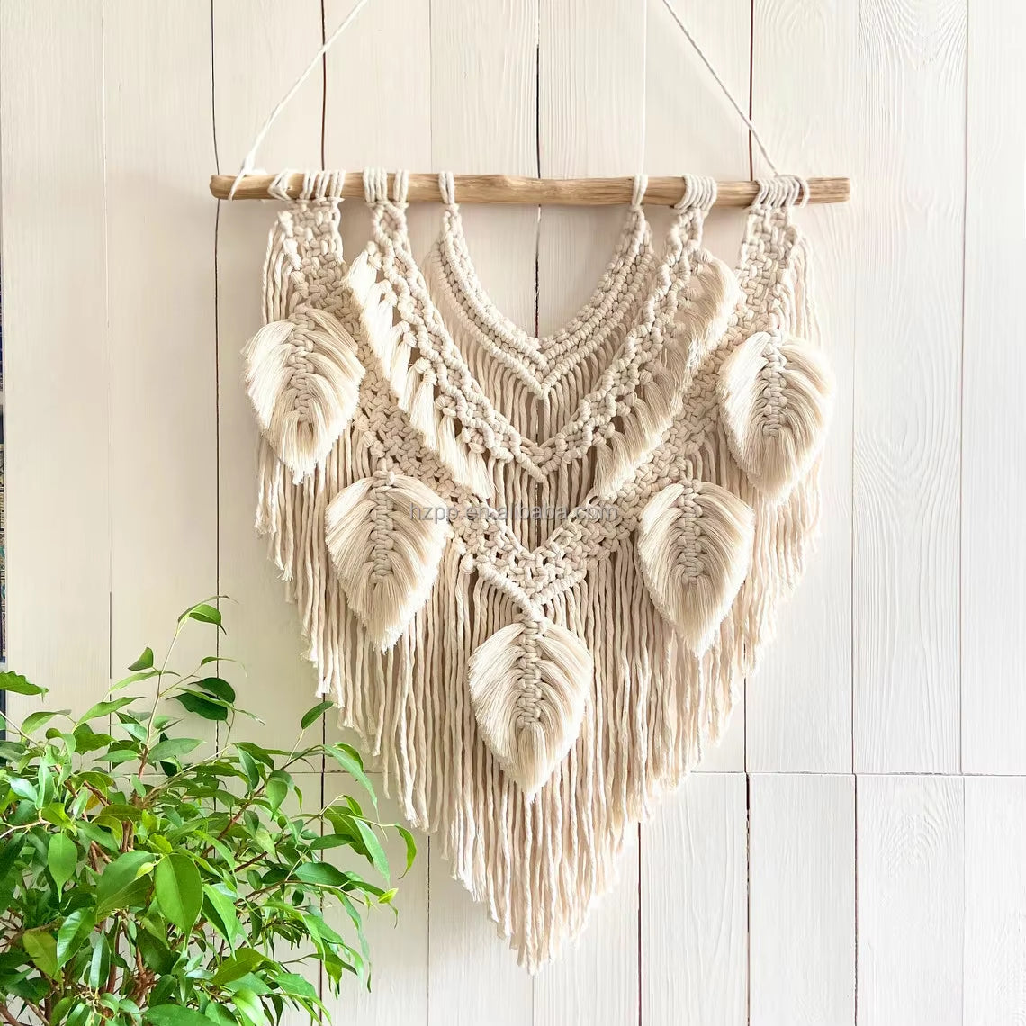 Hand-Woven Leaf Wall Hanging Simple Fashion for Home Office Apartment Outdoor or Hospital Decoration Background Tapestry